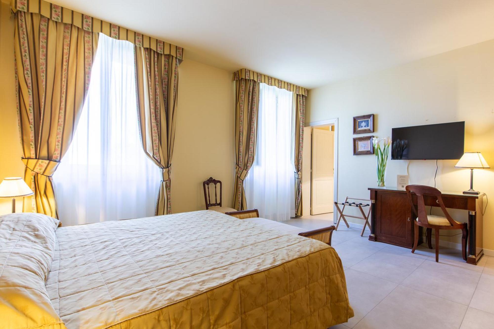 Hotel Sant'Andrea Равена Екстериор снимка