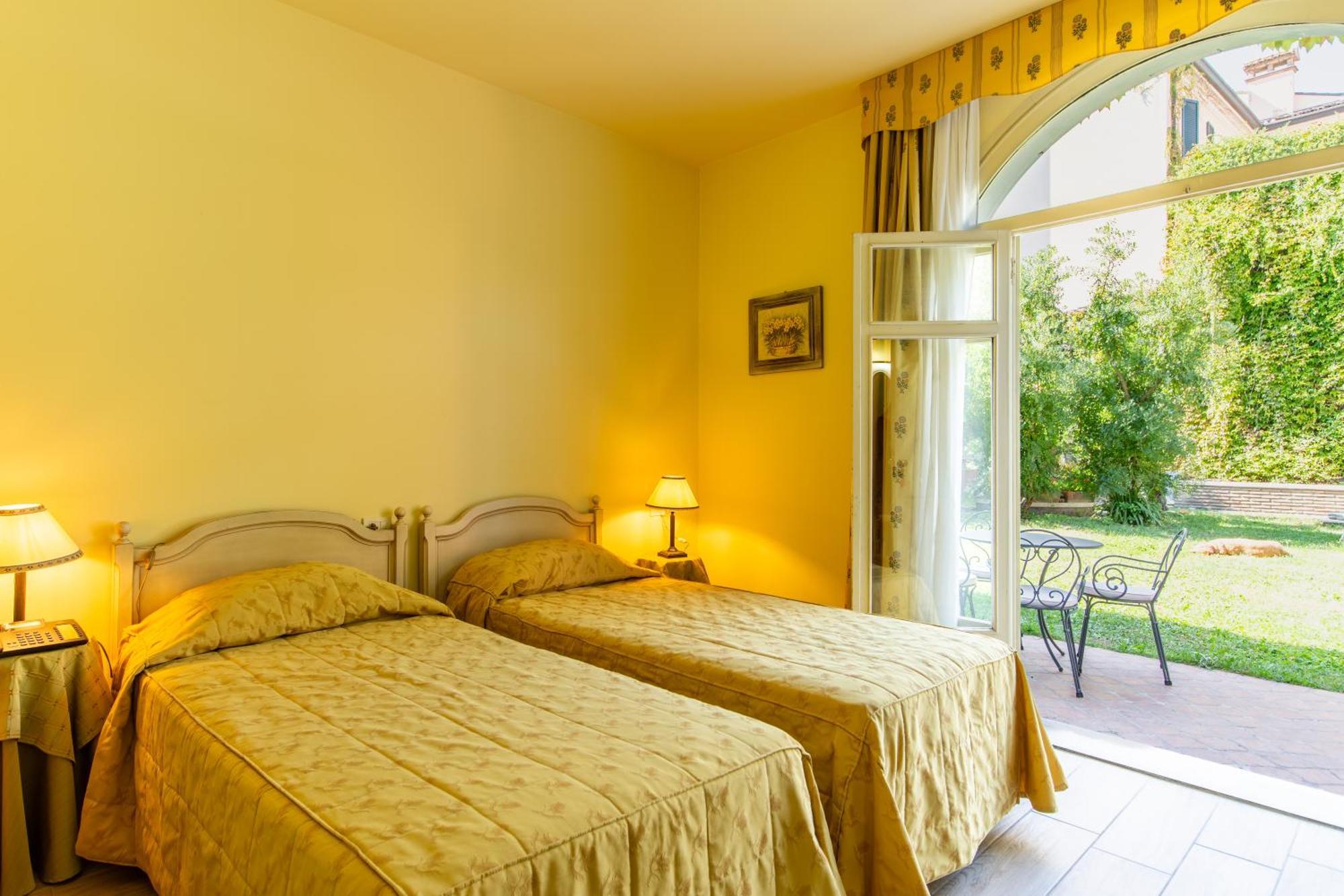 Hotel Sant'Andrea Равена Екстериор снимка