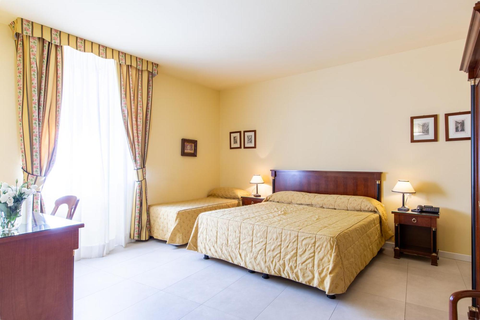Hotel Sant'Andrea Равена Екстериор снимка