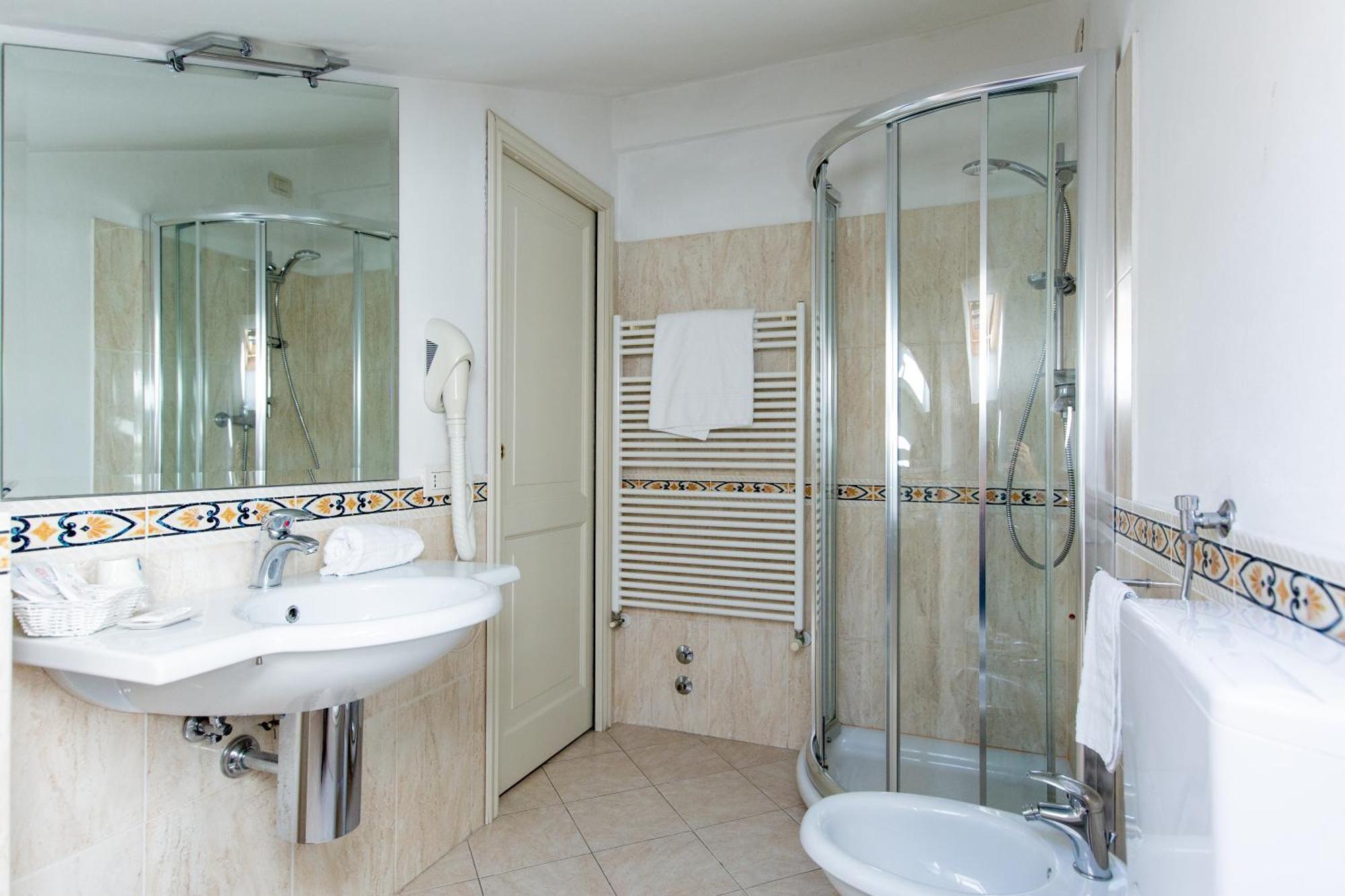 Hotel Sant'Andrea Равена Екстериор снимка
