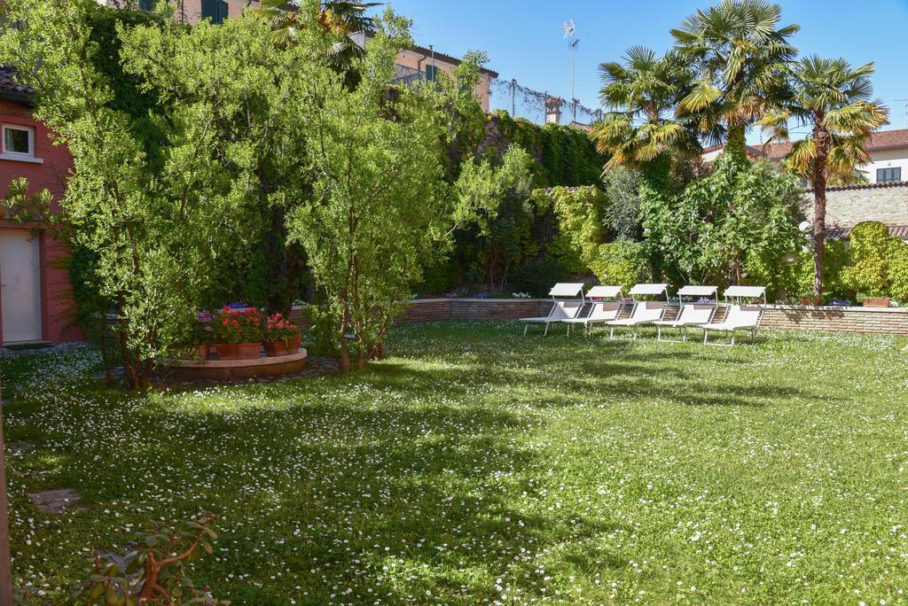 Hotel Sant'Andrea Равена Екстериор снимка