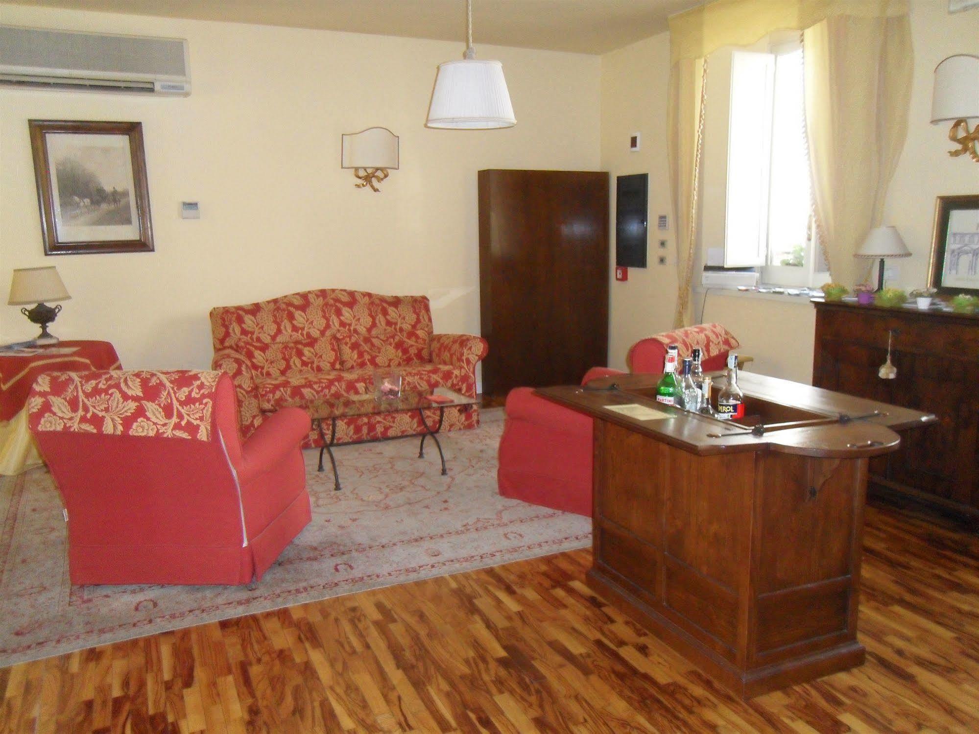 Hotel Sant'Andrea Равена Екстериор снимка